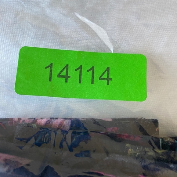 H&M Women's Tropical Print Pull-On Mini‎ Skirt Size Medium - Picture 11 of 11